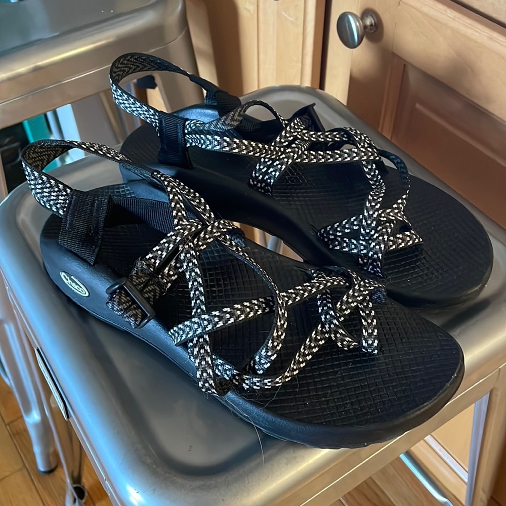 Stylish Black and White Women's Sandals